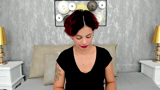 Snapshot of MarianaSanz chatting on 6, 3, 2025 MarianaSanz online show from 6, 3, 2025