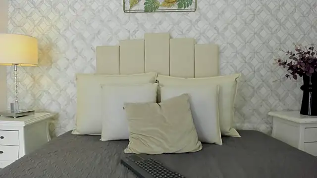 Snapshot of MarianaSanz chatting on 10, 9, 2025 MarianaSanz online show from 10, 9, 2025