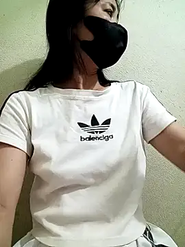 YunLem online show from 4, 2, 2025