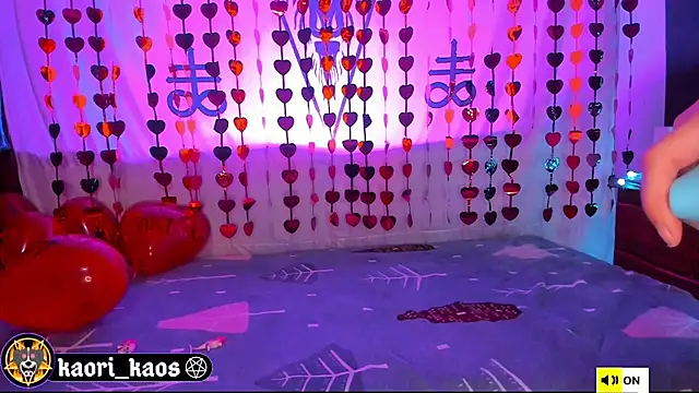 kaos room online show from 6, 2, 2025