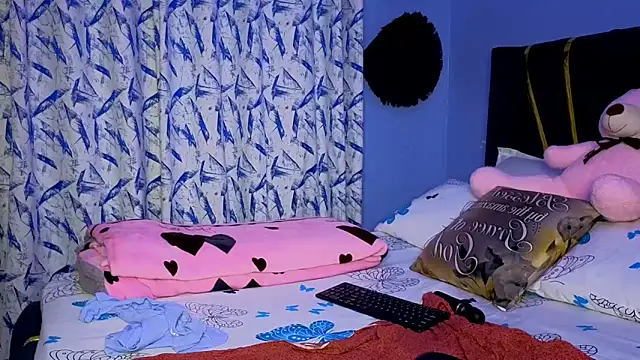 Snapshot of Cherriikenzie chatting on 10, 5, 2026 Cherriikenzie online show from 10, 5, 2026