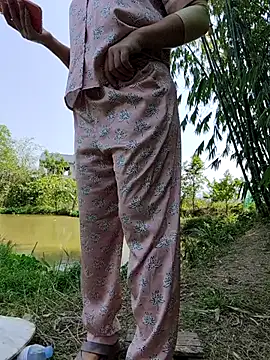 lyna bl online show from 22, 2, 2026