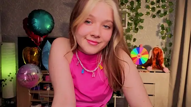 luna cross online show from 11, 6, 2026