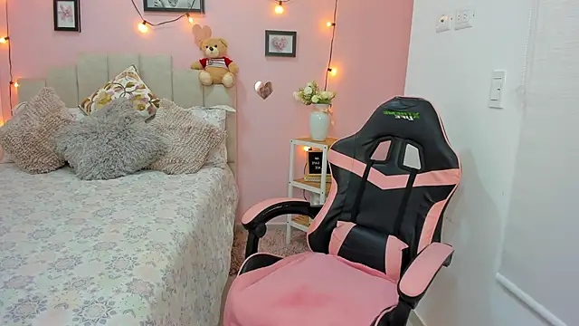 emilyharrix online show from 20, 11, 2025