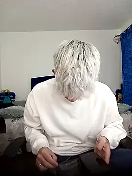 thiagomurphyy online show from 18, 1, 2025