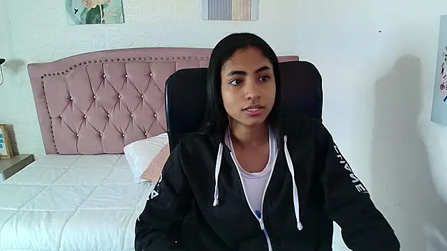 shaneelle online show from 10, 9, 2025