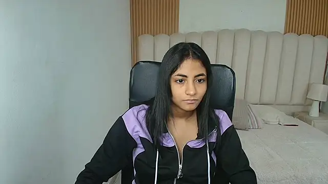 shaneelle online show from 20, 4, 2026