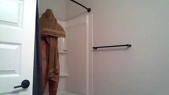 Goldenbear3111 online show from 4, 3, 2026