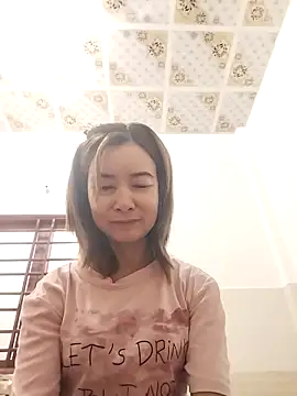 Snapshot of Sexy-ladyboobs20 chatting on 15, 10, 2025 Sexy-ladyboobs20 online show from 15, 10, 2025