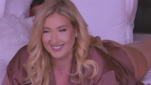 Snapshot of OndinaNoir chatting on 4, 2, 2025 OndinaNoir online show from 4, 2, 2025