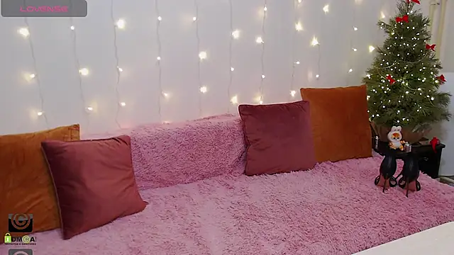 Snapshot of Ariana_Addams2 chatting on 5, 1, 2025 Ariana Addams2 online show from 5, 1, 2025