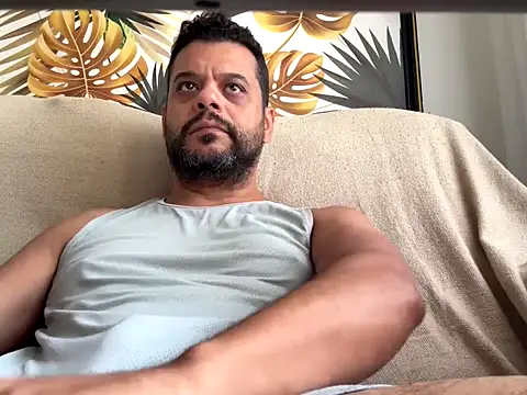 Snapshot of HornyBeachBoyBR chatting on 23, 4, 2026 HornyBeachBoyBR online show from 23, 4, 2026