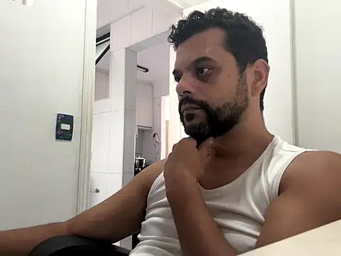 Snapshot of HornyBeachBoyBR chatting on 6, 5, 2026 HornyBeachBoyBR online show from 6, 5, 2026