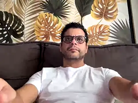 Snapshot of HornyBeachBoyBR chatting on 30, 5, 2026 HornyBeachBoyBR online show from 30, 5, 2026