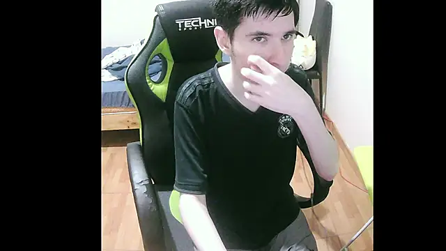 Snapshot of Twink_martinboy chatting on 23, 12, 2024 Twink martinboy online show from 23, 12, 2024