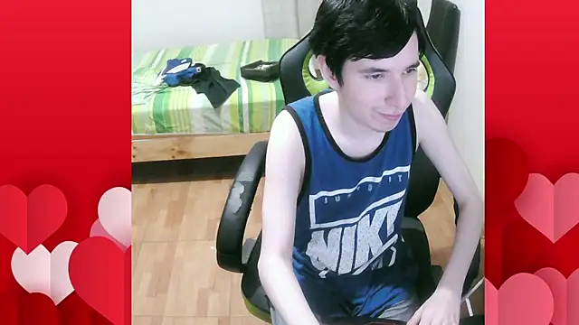 Snapshot of Twink_martinboy chatting on 9, 3, 2025 Twink martinboy online show from 9, 3, 2025