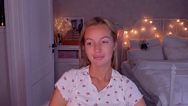 aestetick online show from 5, 10, 2025