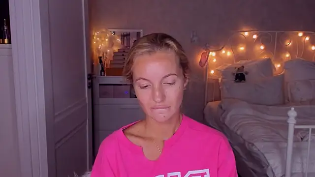 aestetick online show from 6, 10, 2025