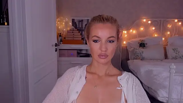 aestetick online show from 9, 10, 2025