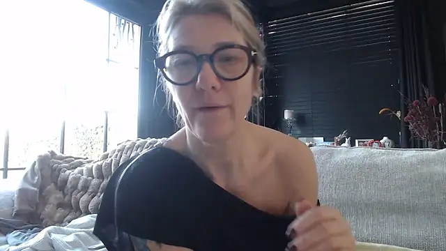 godinflower online show from 11, 1, 2026