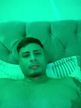 Snapshot of Morales981 chatting on 20, 10, 2025 Morales981 online show from 20, 10, 2025