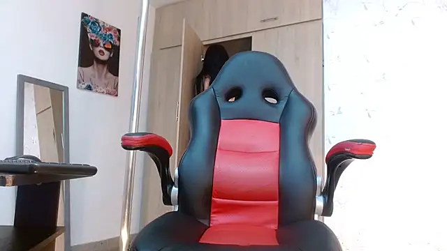 PaulinaRubio  online show from 27, 12, 2024