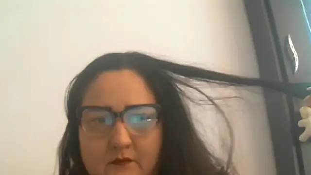 nanita1545 online show from 16, 12, 2025