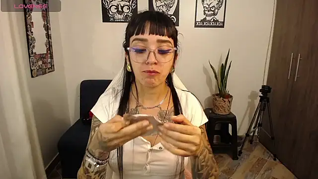 hibridaaa20 online show from 8, 10, 2025