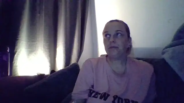 scrummymummy2 online show from 6, 4, 2026