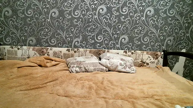 DennisXCaroll online show from 25, 2, 2025