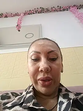 coral smitth online show from 17, 7, 2026