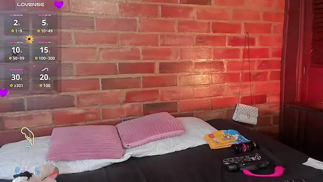 crystalvazquez online show from 9, 2, 2025