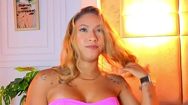 Snapshot of AlessiaLondon chatting on 1, 5, 2026 AlessiaLondon online show from 1, 5, 2026