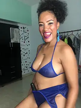 Snapshot of AdelaHaneix chatting on 15, 12, 2024 AdelaHaneix online show from 15, 12, 2024