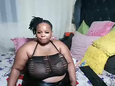 Snapshot of Candiyliciousxx chatting on 24, 1, 2025 Candiyliciousxx online show from 24, 1, 2025
