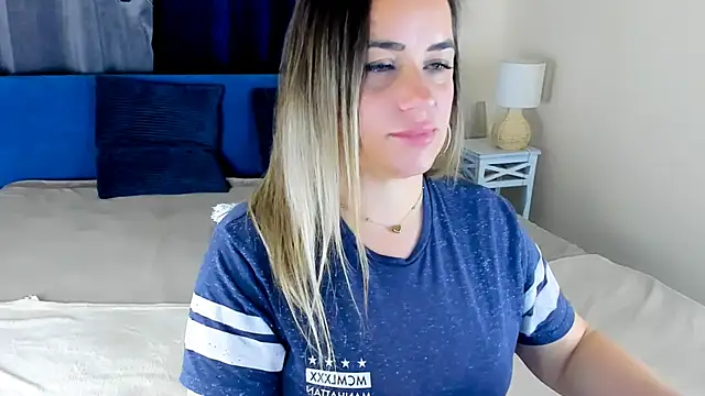 Snapshot of MilenaMiler_X chatting on 25, 4, 2026 MilenaMiler X online show from 25, 4, 2026