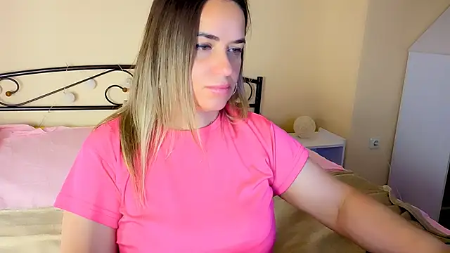 Snapshot of MilenaMiler_X chatting on 13, 5, 2026 MilenaMiler X online show from 13, 5, 2026