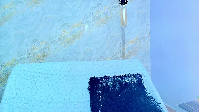 Mia candy 0 online show from 2, 12, 2025