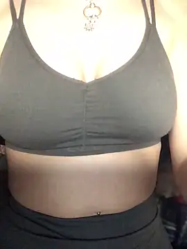 indie-rayne online show from 28, 2, 2025