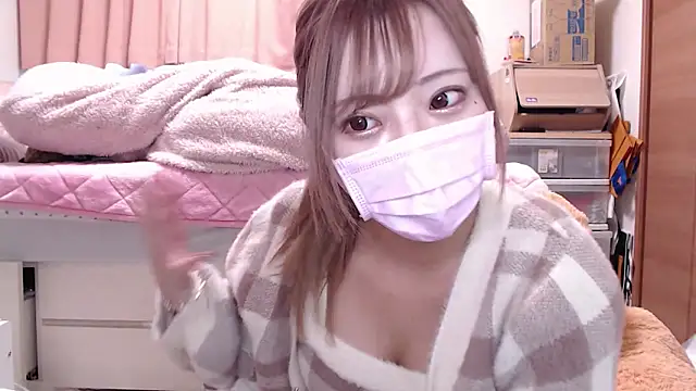  chanMOMO  online show from 22, 12, 2024