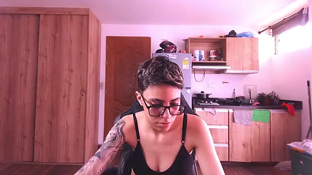 Cutie Shy  online show from 12, 3, 2026