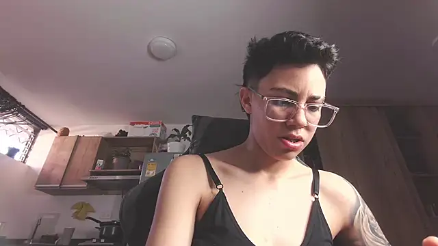 Snapshot of Cutie_Shy_ chatting on 1, 6, 2026 Cutie Shy online show from 1, 6, 2026