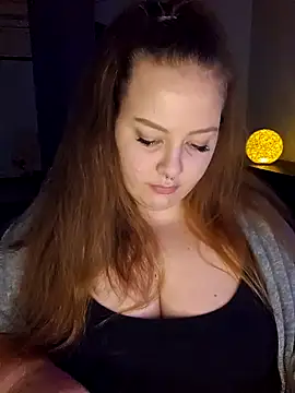  Julie x online show from 5, 1, 2025