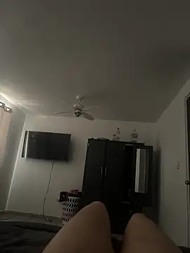 lolitalamasbonita01 online show from 8, 3, 2025