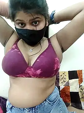 Snapshot of Hotty-simran chatting on 28, 2, 2025 Hotty-simran online show from 28, 2, 2025