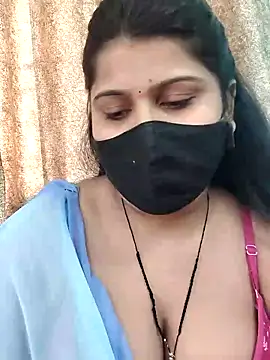 Snapshot of Hotty-simran chatting on 6, 10, 2025 Hotty-simran online show from 6, 10, 2025