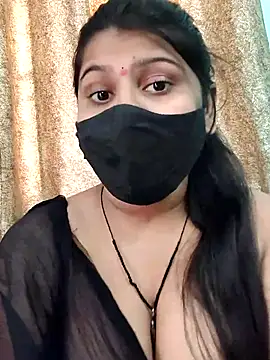 Snapshot of Hotty-simran chatting on 7, 10, 2025 Hotty-simran online show from 7, 10, 2025