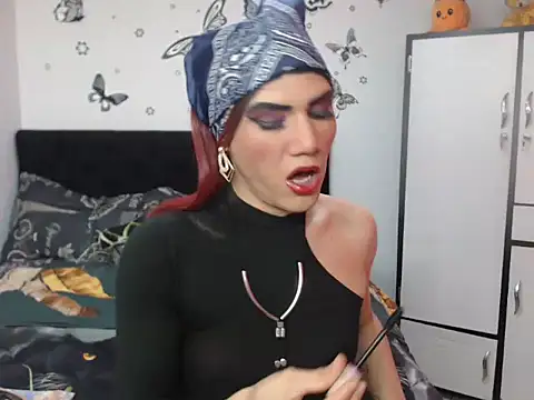 Snapshot of luna_grans_777 chatting on 19, 6, 2026 luna grans 777 online show from 19, 6, 2026