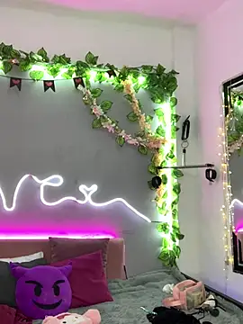 Snapshot of YouliteSllut2 chatting on 14, 3, 2025 YouliteSllut2 online show from 14, 3, 2025