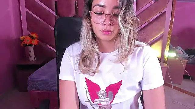 Olivia Fox69 online show from 10, 4, 2026